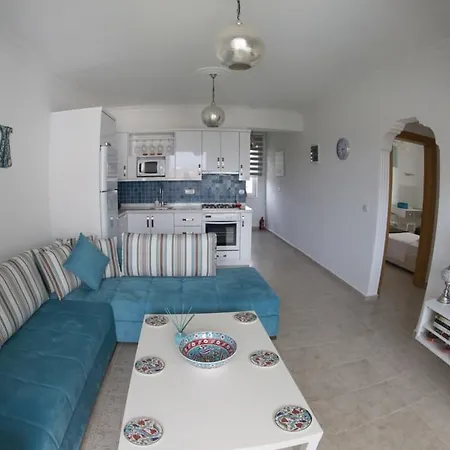 Three-bedroom Venice #01